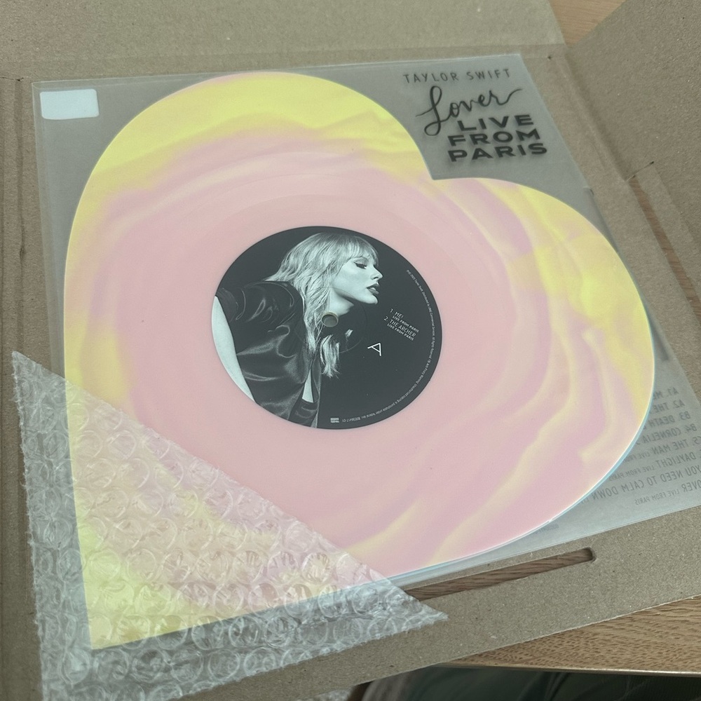 Lover live from Paris heart vinyl brand new sealed Taylor swift